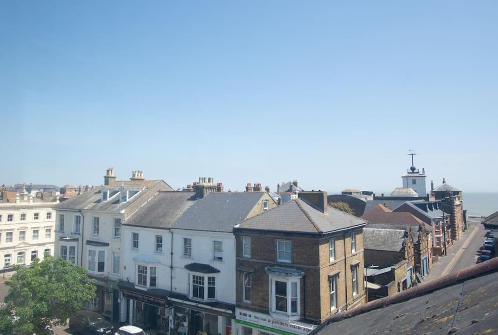 Stunning Large Victorian Maisonette With Sea View Deal Exterior foto