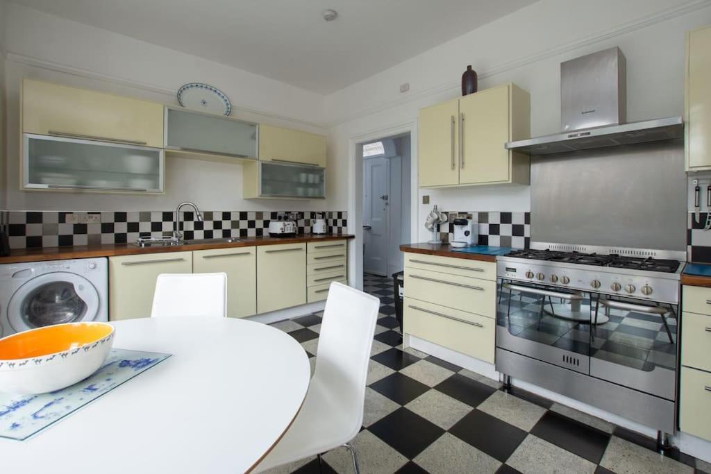 Stunning Large Victorian Maisonette With Sea View Deal Exterior foto